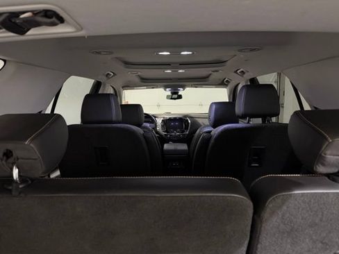 Used 2020 Chevrolet Traverse Premier w/ Redline Edition AWD/4WD image 10
