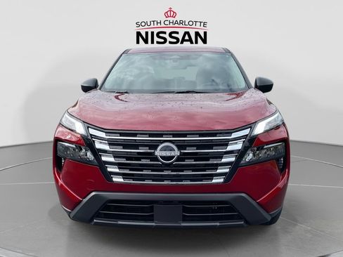 Used 2026 Nissan Rogue S FWD image 2