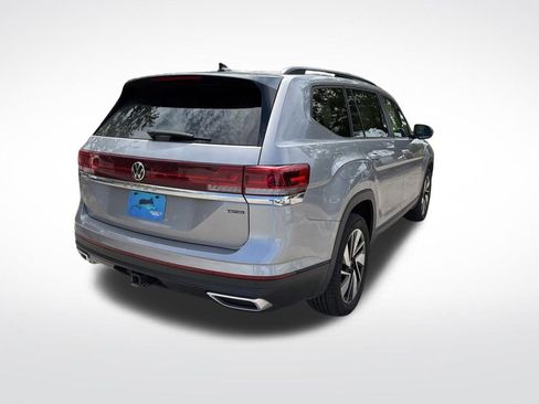 Used 2024 Volkswagen Atlas SE image 5