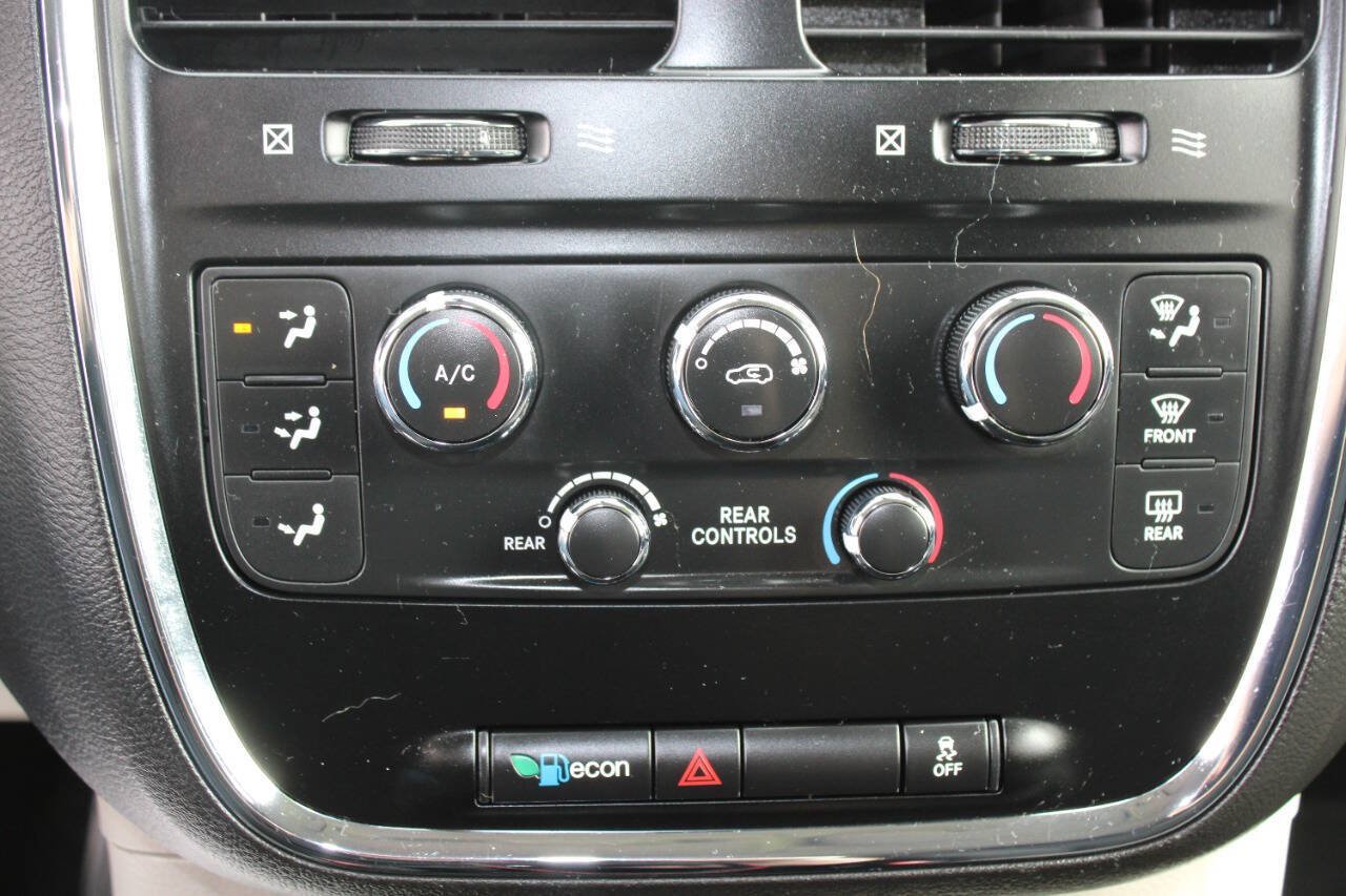 Used 2018 Dodge Grand Caravan FWD image 11