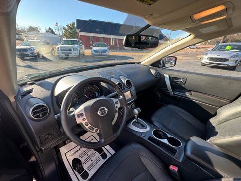 Used 2011 Nissan Rogue SV w/ SL Pkg image 9