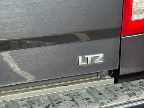 Used 2018 Chevrolet Silverado 1500 LTZ Z71 w/ Centennial Edition image 26