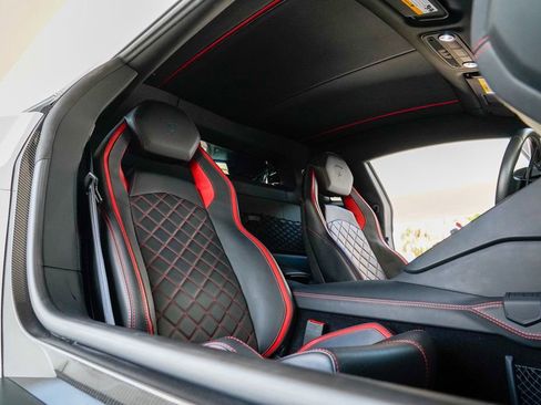 Used 2018 Lamborghini Aventador S image 80