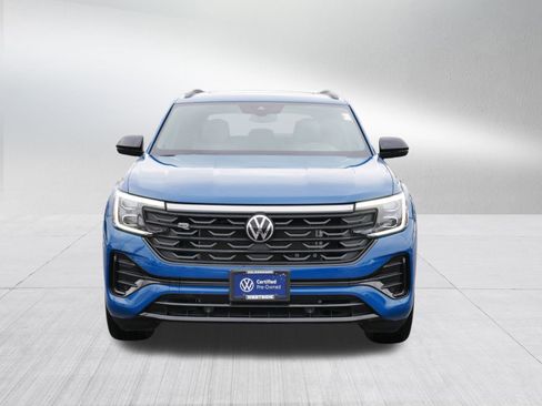 Certified 2025 Volkswagen Atlas Cross Sport SEL R-Line image 2