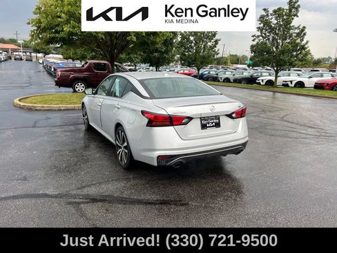 Used 2020 Nissan Altima 2.5 SR FWD image 7