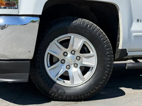 Used 2019 Chevrolet Silverado 1500 LT AWD/4WD image 49