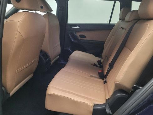 Used 2022 Volkswagen Tiguan SE FWD image 18
