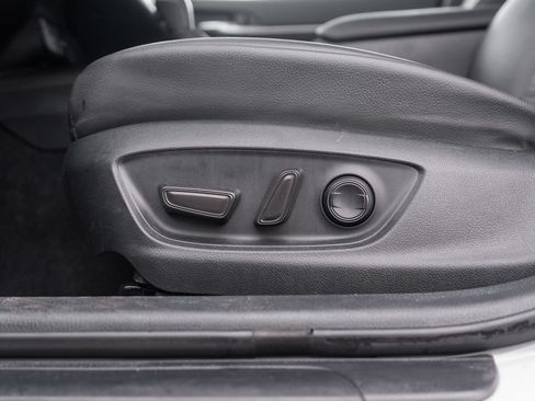Used 2024 Toyota Camry SE FWD image 18