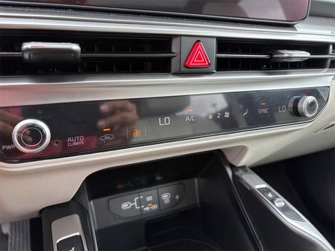 New 2025 Kia Sorento S w/ Panoramic Sunroof Package image 29