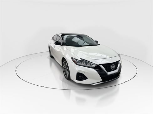 Used 2021 Nissan Maxima Platinum w/ Sport Mat Group image 2