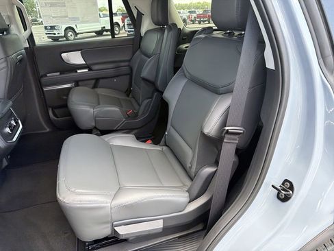 New 2026 Ford Expedition Active RWD image 13