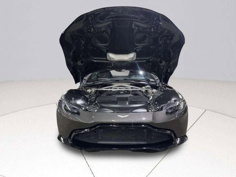 Used 2019 Aston Martin V8 Vantage Coupe image 56