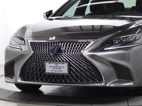 Used 2019 Lexus LS 500h AWD image 3