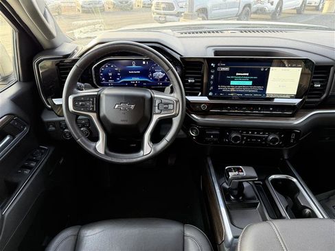 Used 2023 Chevrolet Silverado 1500 RST w/ Redline Edition image 9