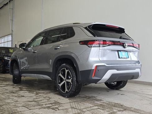 New 2026 Volkswagen Tiguan SE image 10