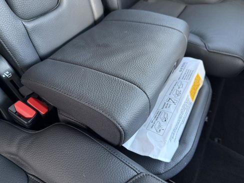 Used 2024 Volvo XC90 B6 Plus image 40