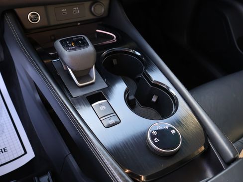 Used 2023 Nissan Rogue Platinum w/ Platinum Premium Package image 31