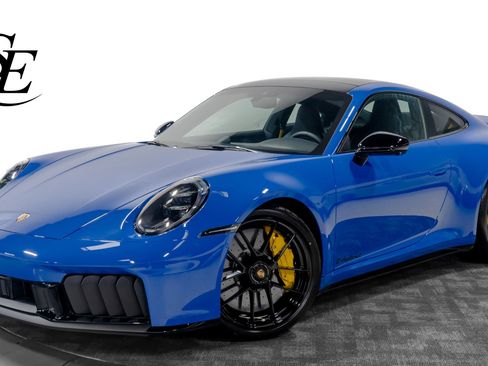 Used 2026 Porsche 911 Carrera GTS image 2