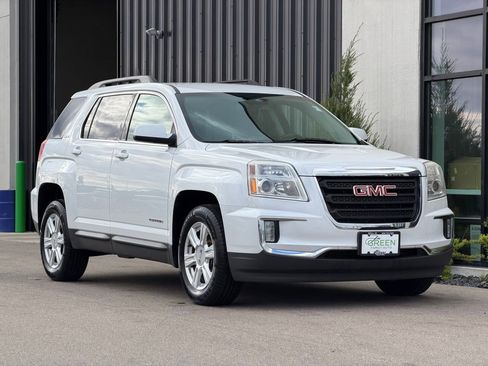 Used 2016 GMC Terrain SLE w/ Convenience Package AWD/4WD image 4