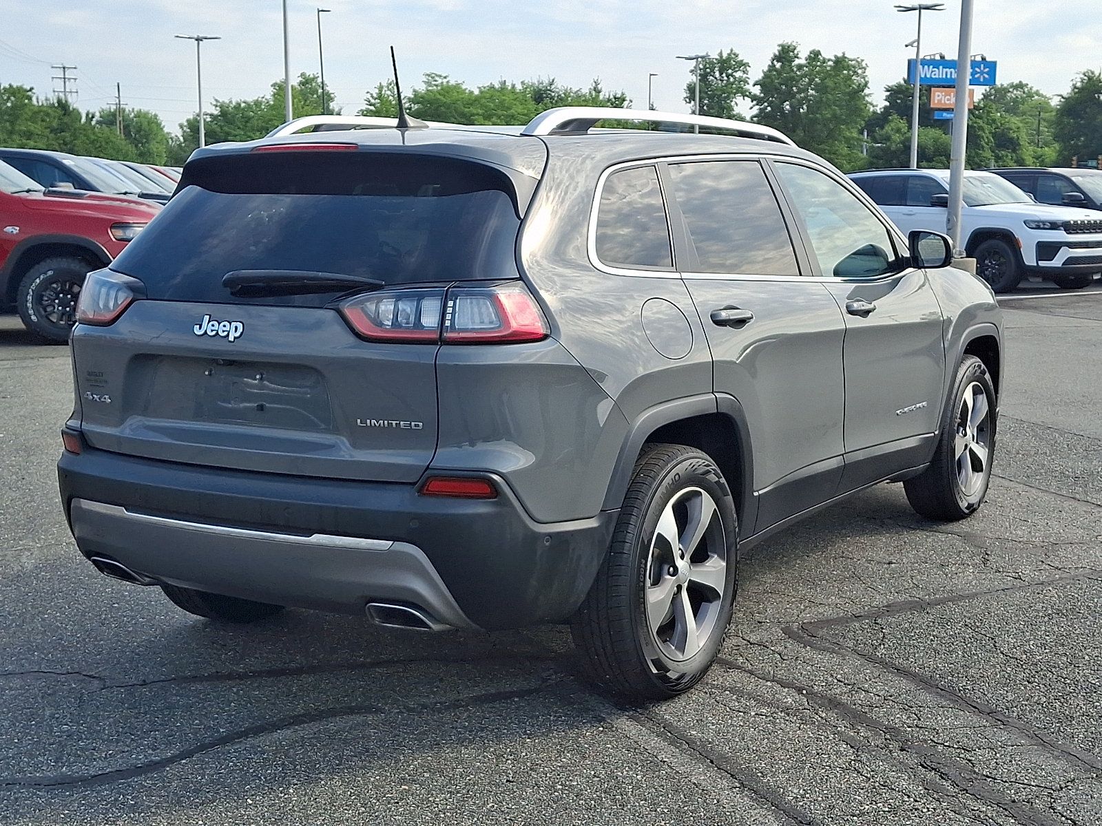 Used 2021 Jeep Cherokee Limited AWD/4WD image 6