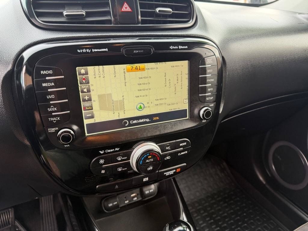 Used 2016 Kia Soul + w/ Audio Package FWD image 30