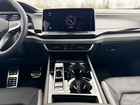 New 2026 Volkswagen Atlas Peak Edition AWD/4WD image 21