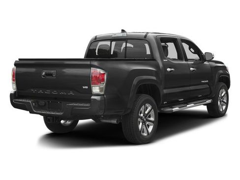 Used 2016 Toyota Tacoma Limited image 2