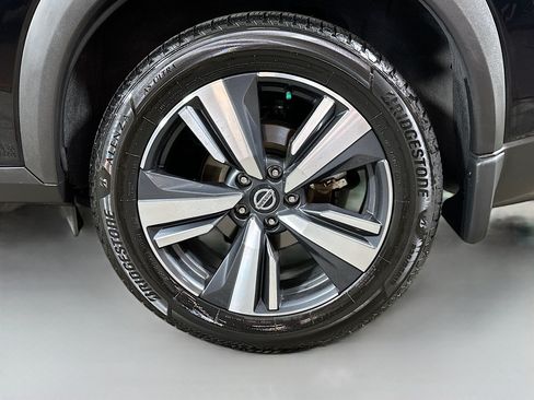 Used 2021 Nissan Rogue SL AWD/4WD image 31