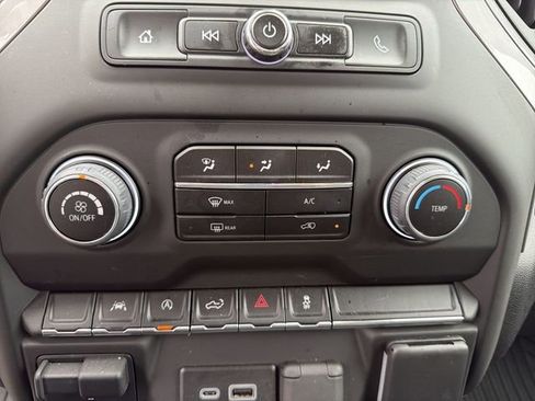 Used 2024 Chevrolet Silverado 1500 Custom w/ Turbomax Blackout Package AWD/4WD image 20