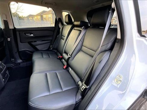 Certified 2024 Nissan Rogue SL w/ SL Premium Package image 19