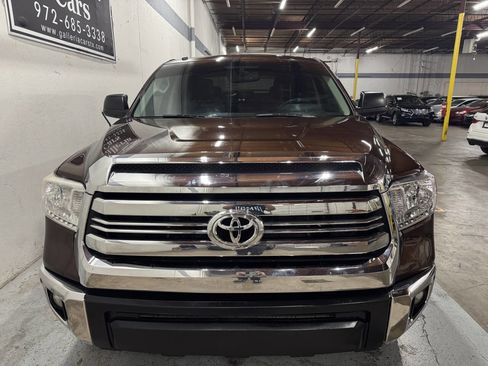 Used 2017 Toyota Tundra SR5 image 5