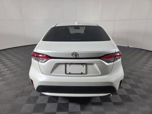 Used 2020 Toyota Corolla LE FWD image 6