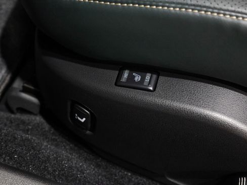 Used 2021 Nissan GT-R Premium AWD/4WD image 61