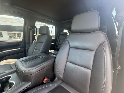 Used 2023 Chevrolet Tahoe LT w/ LT Signature Plus Package AWD/4WD image 10