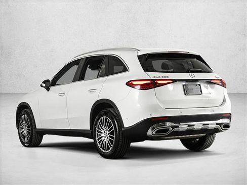 Certified 2025 Mercedes-Benz GLC 300 4MATIC image 8