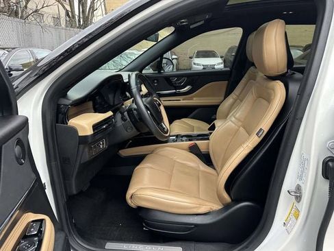 Used 2021 Lincoln Corsair Reserve w/ Equipment Group 201A image 16