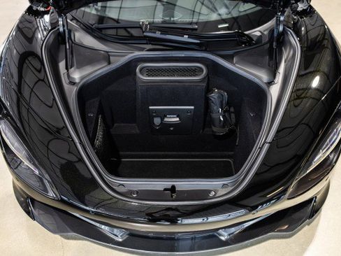Used 2020 McLaren 720S Spider RWD image 30