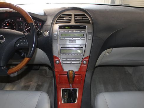 Used 2007 Lexus ES 350 FWD image 12