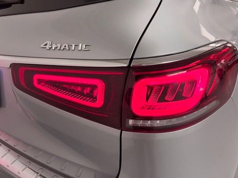 Used 2023 Mercedes-Benz GLS 450 4MATIC image 9