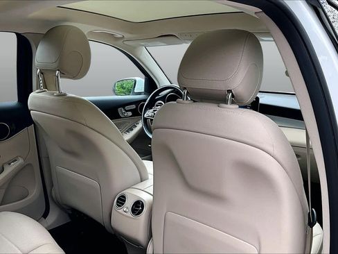 Used 2021 Mercedes-Benz GLC 300 image 20