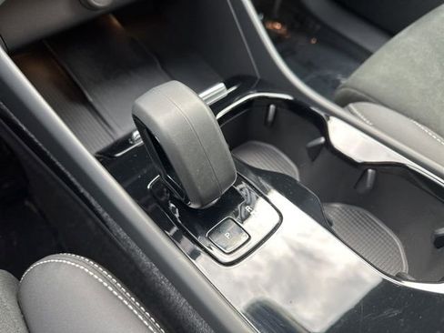 Certified 2023 Volvo C40 P8 Recharge Ultimate w/ Protection Package Premier image 19