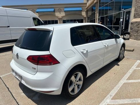 Used 2017 Volkswagen Golf Wolfsburg Edition FWD image 6