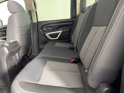 Used 2021 Nissan Titan SV w/ SV Convenience Package AWD/4WD image 26