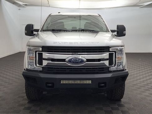 Used 2018 Ford F250 XLT image 5
