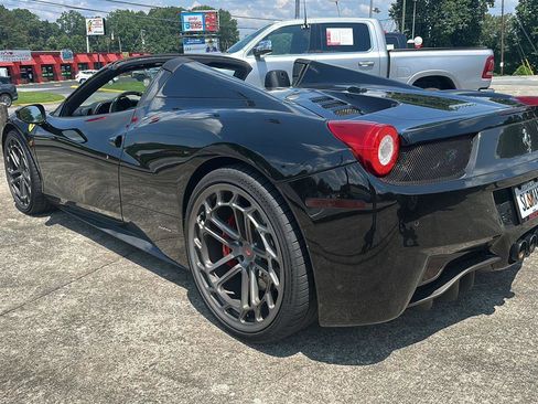 Used 2014 Ferrari 458 Spider image 6