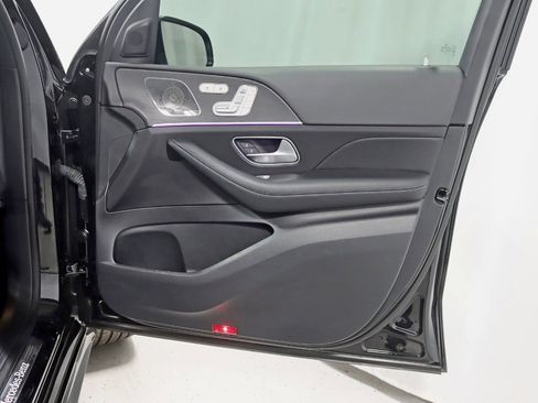 Used 2024 Mercedes-Benz GLE 350 4MATIC w/ AMG Line Exterior image 37