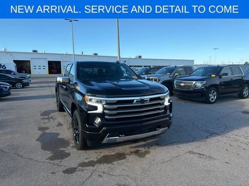 Certified 2024 Chevrolet Silverado 1500 High Country AWD/4WD image 5