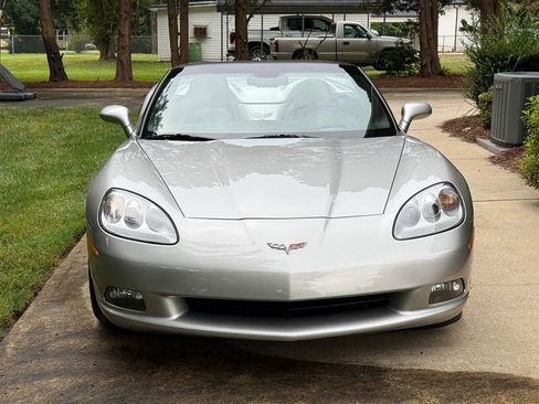Used 2008 Chevrolet Corvette Convertible w/ Preferred Equipment Group RWD image 28