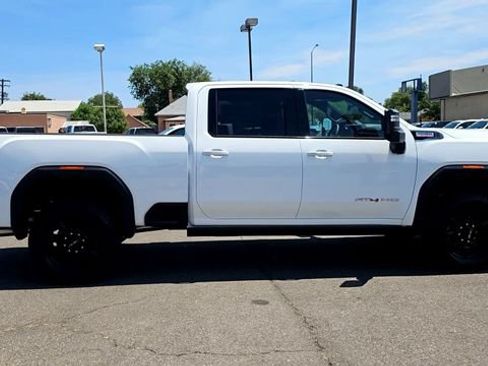 New 2026 GMC Sierra 2500 AT4 w/ AT4 Premium Plus Package AWD/4WD image 9