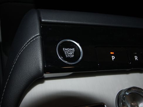 New 2025 Lincoln Navigator Reserve AWD/4WD image 12